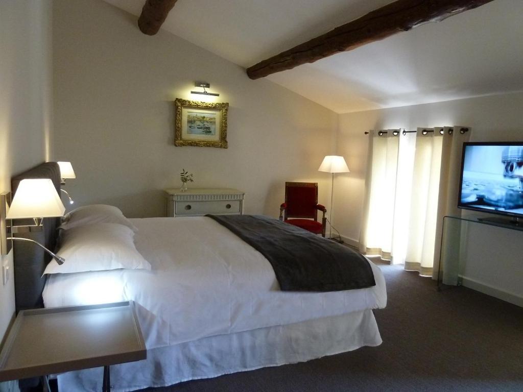 La Maison Saint Jean Boulbon Extérieur photo